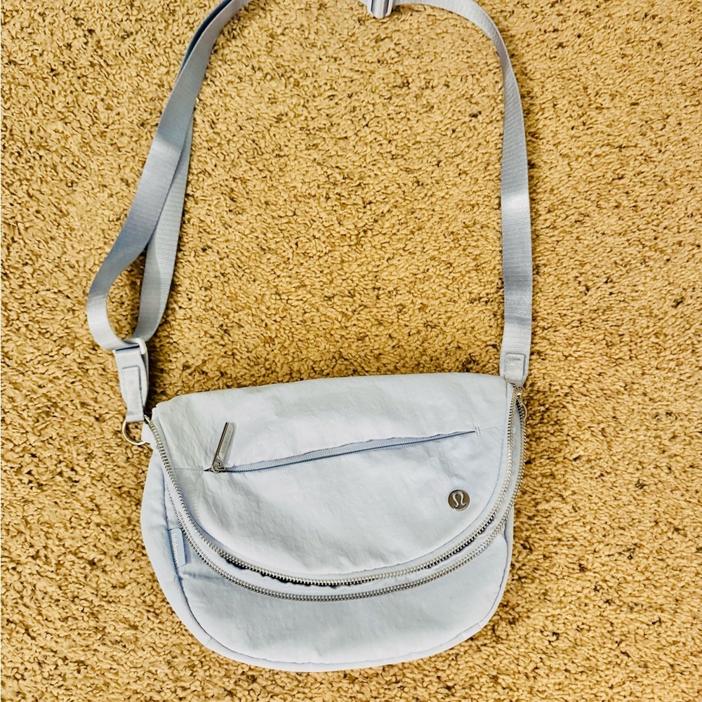 Lululemon All-Night 5L Festival Bag
